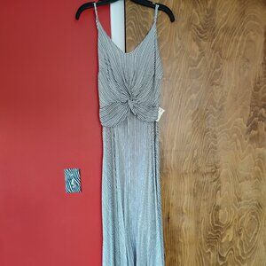 Unique Dress Forum halter crop top w/train in white/black/silver size L NWT